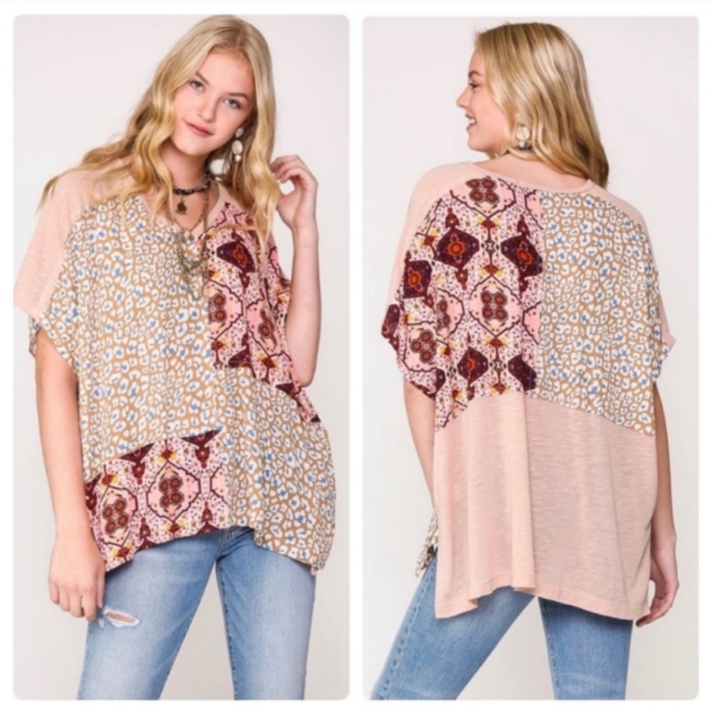 Top NWT Mixed print & Knit V-Neck Top